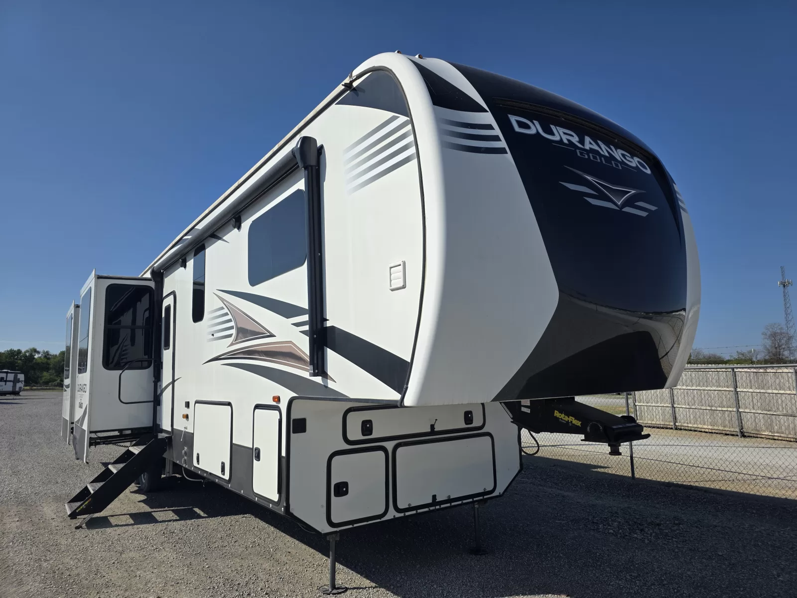 2021 KZ Durango Gold 391RKQ fifth wheel front exterior available at Bell Camper Sales in Bartlesville, Oklahoma