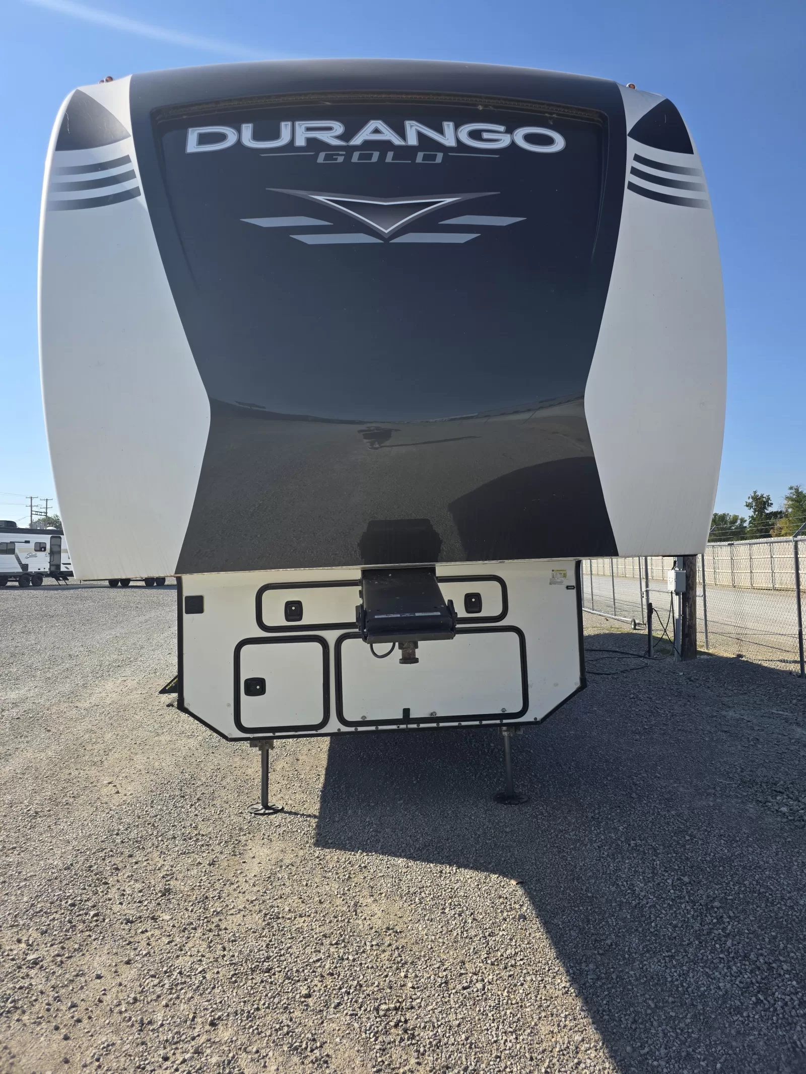 2021 KZ Durango Gold 391RKQ fifth wheel side profile available at Bell Camper Sales in Bartlesville, Oklahoma