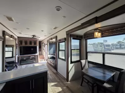 Used 2021 KZ Durango Gold 391RKQ — photo 25