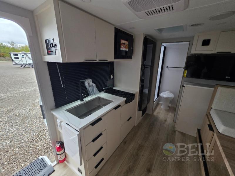New 2026 Winnebago Micro Minnie 2108TB