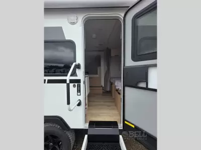 New 2026 Winnebago Micro Minnie 2108TB — photo 13
