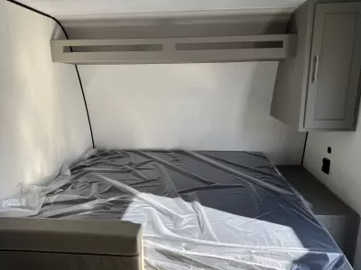 New 2027 Keystone Hideout 161BH — photo 8