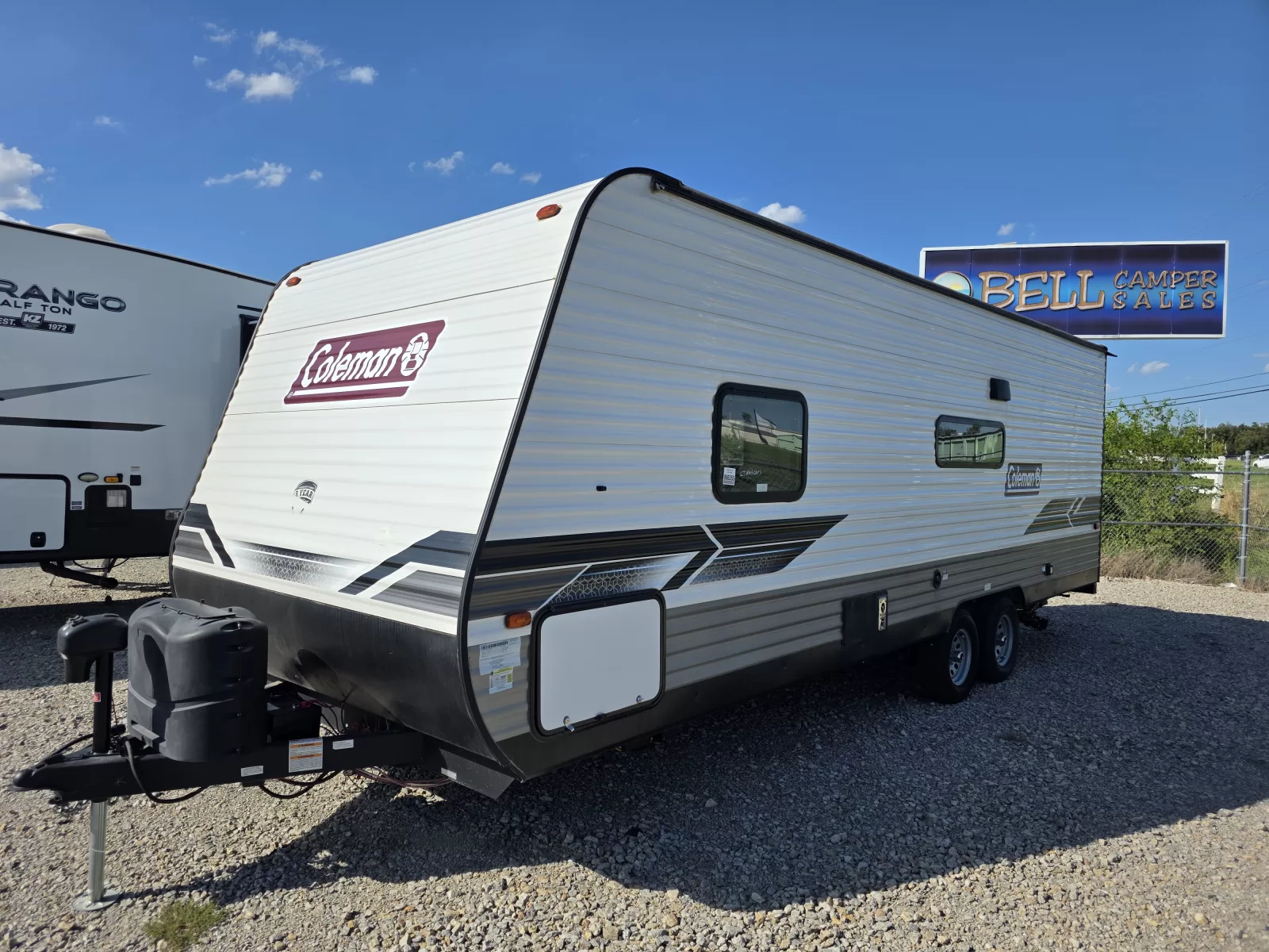 2023 Dutchmen 274BH travel trailer rear exterior available at Bell Camper Sales in Bartlesville, Oklahoma