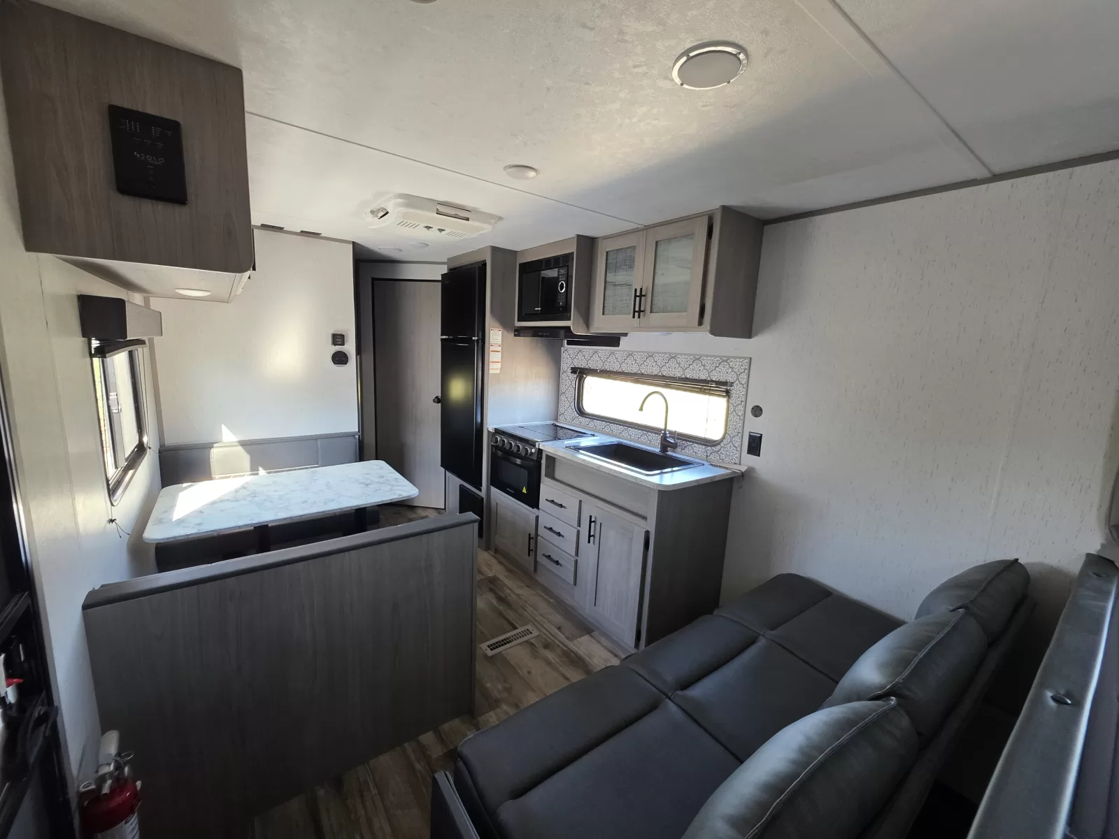 2023 Dutchmen 274BH travel trailer amenities detail view available at Bell Camper Sales in Bartlesville, Oklahoma