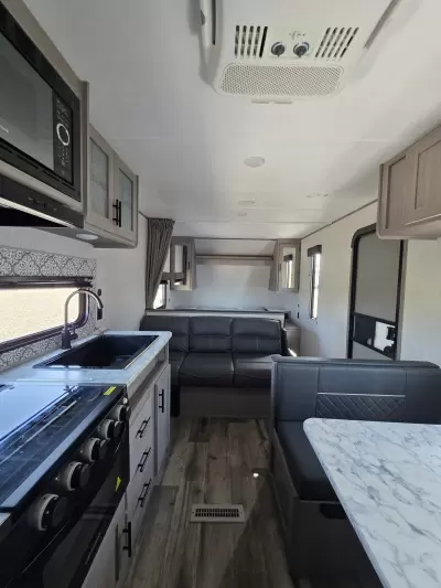 Used 2023 Dutchmen RV Coleman 274BH — photo 25