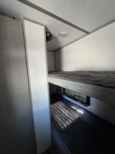Used 2022 Dutchmen RV Coleman 17B — photo 26