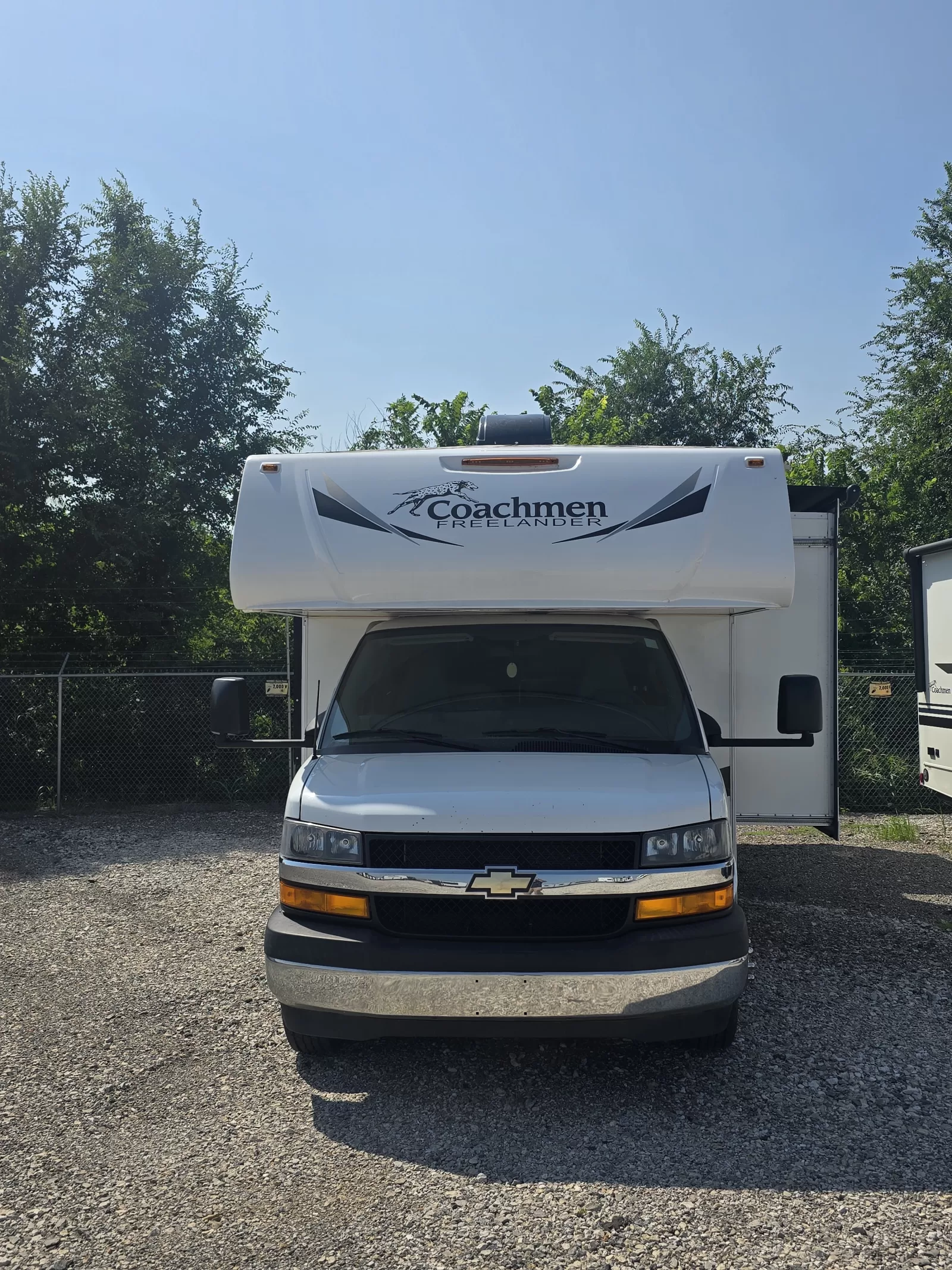 2021 Coachmen Freelander 26DS Class C front exterior at Bell Camper Sales in Bartlesville, Oklahoma