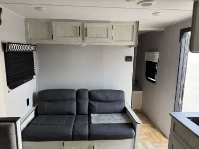 Used 2022 Shasta RVs Shasta 25RB — photo 10