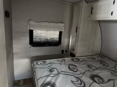 Used 2022 Shasta RVs Shasta 25RB — photo 16