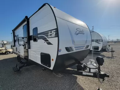 Used 2025 Coachmen RV Shasta Oasis 526RBS — photo 1