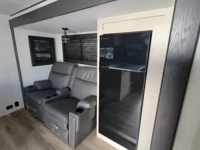Used 2025 Coachmen RV Shasta Oasis 526RBS — photo 14