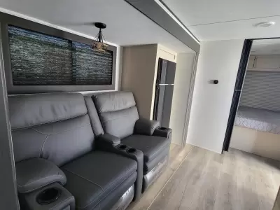 Used 2025 Coachmen RV Shasta Oasis 526RBS — photo 21