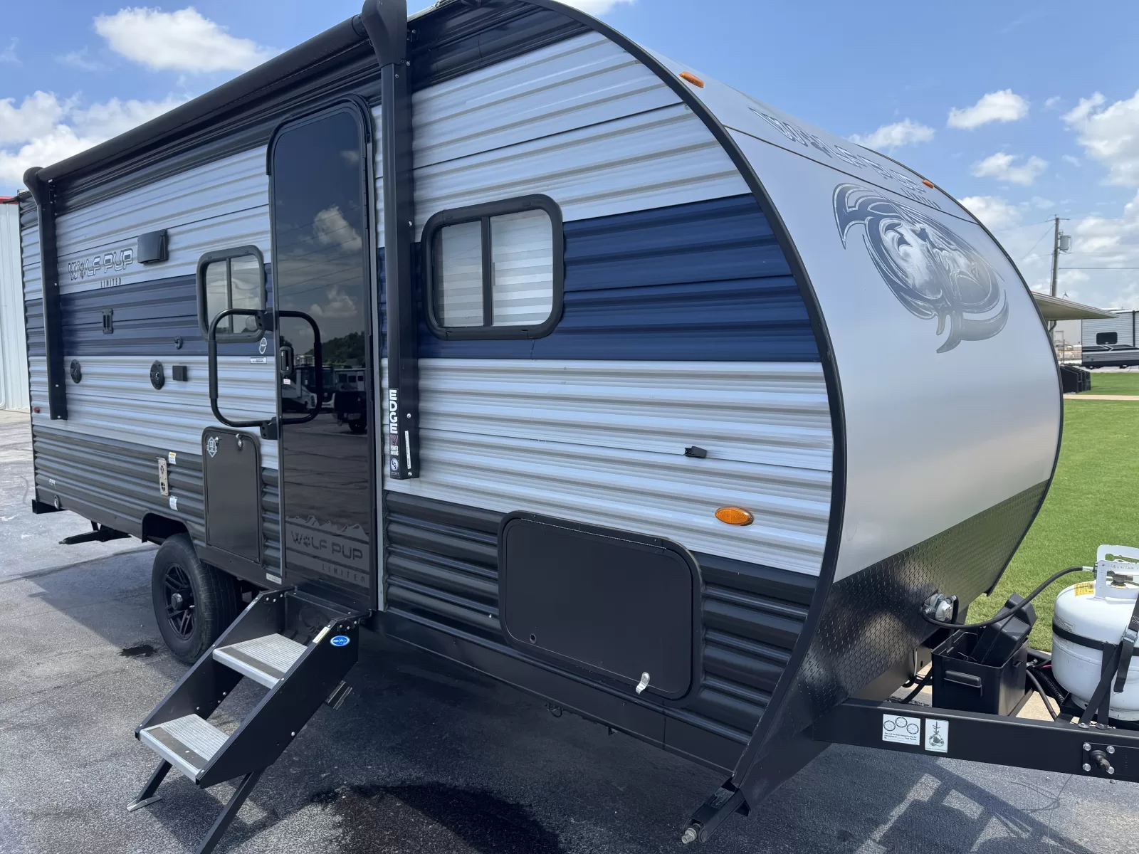 Used 2022 Forest River RV Cherokee wolf pup 18to