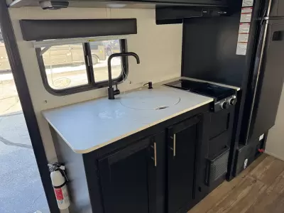 Used 2022 Forest River RV Cherokee wolf pup 18to — photo 10