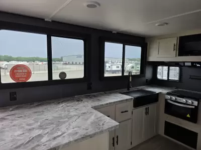 New 2027 Shasta Oasis 30RKS — photo 17