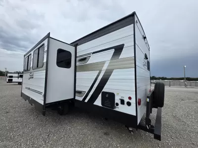 New 2027 Shasta Oasis 30RKS — photo 6