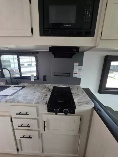 New 2027 Coachmen RV Shasta Oasis 521CK — photo 25
