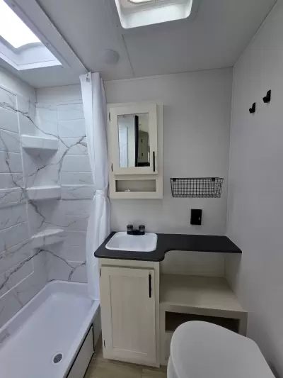 New 2027 Coachmen RV Shasta Oasis 521CK — photo 29