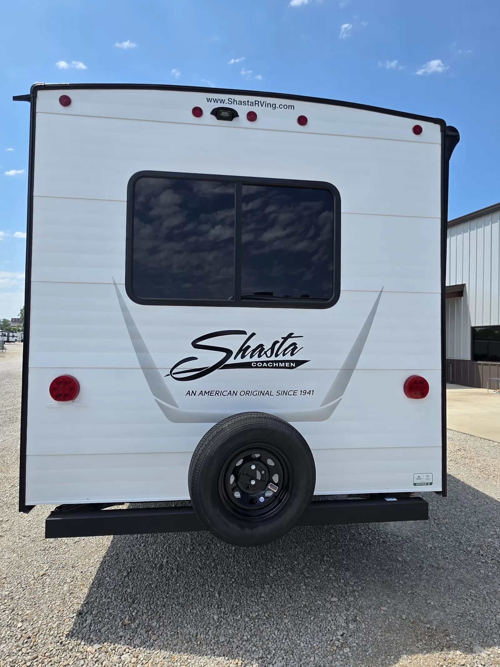 2027 Shasta Oasis 521CK travel trailer kitchen and dining area available at Bell Camper Sales in Bartlesville, Oklahoma
