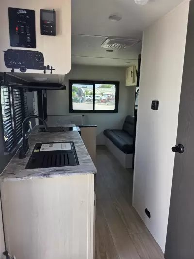 New 2027 Coachmen RV Shasta Oasis 521CK — photo 15