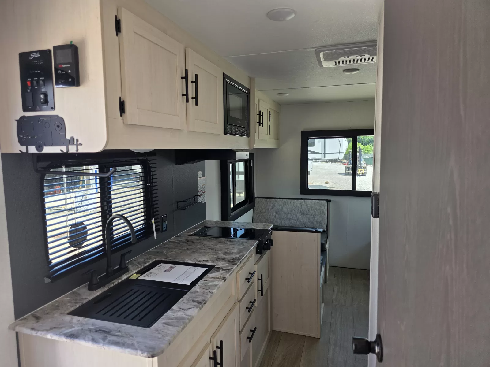 2027 Shasta Oasis 521CK travel trailer interior detail available at Bell Camper Sales in Bartlesville, Oklahoma