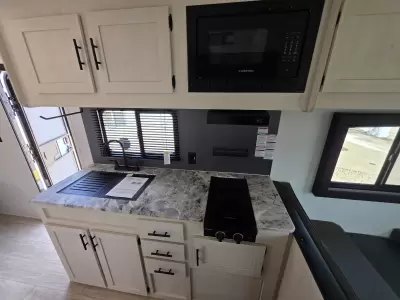 New 2027 Coachmen RV Shasta Oasis 521CK — photo 18