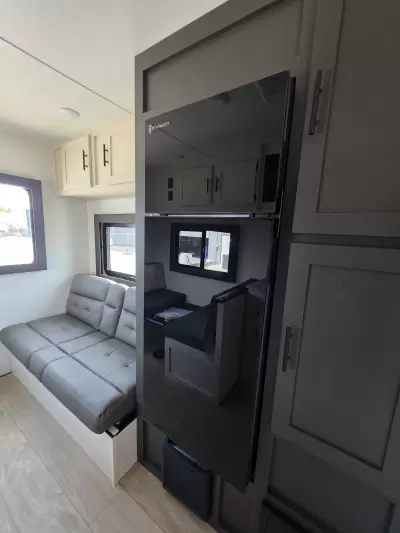 New 2027 Coachmen RV Shasta Oasis 521CK — photo 24