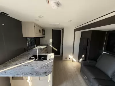 New 2027 Shasta Oasis 526RBS — photo 11
