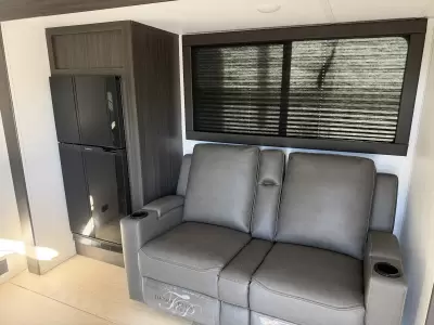 New 2027 Shasta Oasis 526RBS — photo 13
