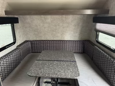Used 2017 Winnebago Minnie Drop 170K — photo 15