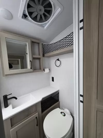 Used 2025 Forest River RV Rockwood GEO Pro 20FK — photo 30