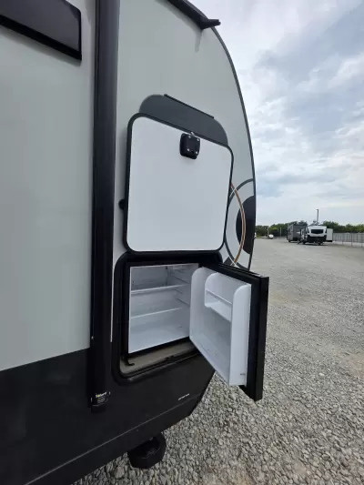 Used 2025 Forest River RV Rockwood GEO Pro 20FK — photo 11