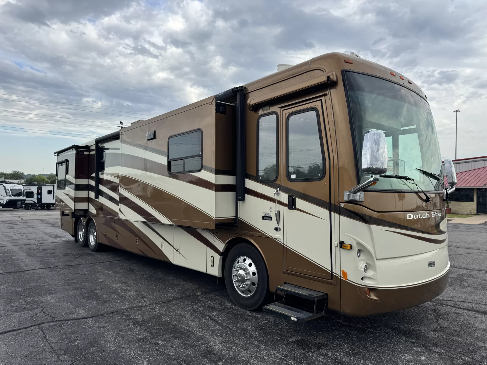 Used 2008 Dutch Star Spartan m-4320 425 hp