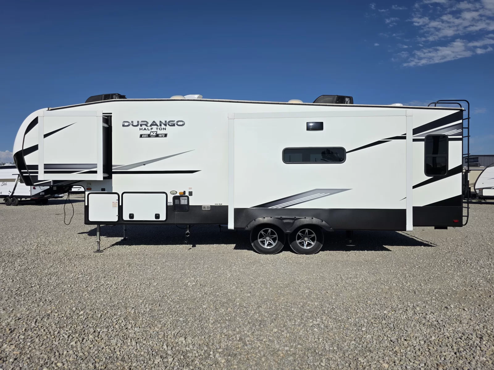 2022 KZ Durango 283RLT fifth wheel detail view available at Bell Camper Sales in Bartlesville, Oklahoma