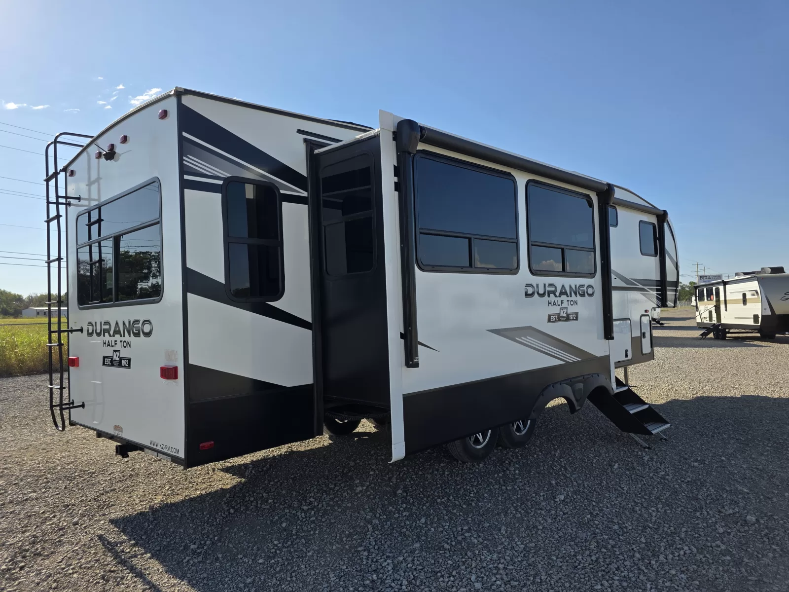 2022 KZ Durango 283RLT fifth wheel overhead view available at Bell Camper Sales in Bartlesville, Oklahoma