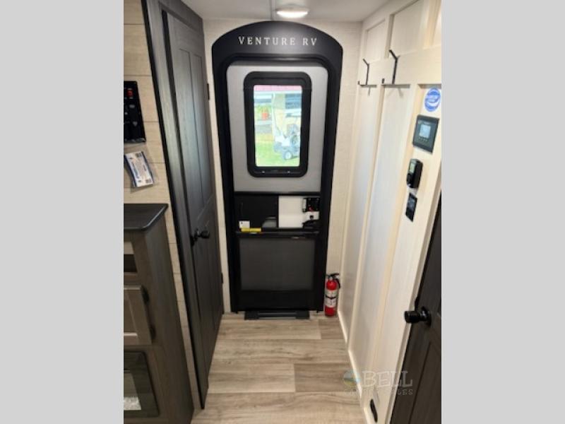 New 2026 Venture RV Stratus SR261VRB
