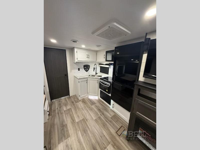 New 2026 Venture RV Stratus SR261VRB