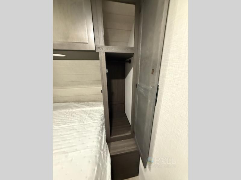 New 2026 Venture RV Stratus SR261VRB