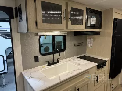 New 2026 Shasta RVs Compact 16BH — photo 7