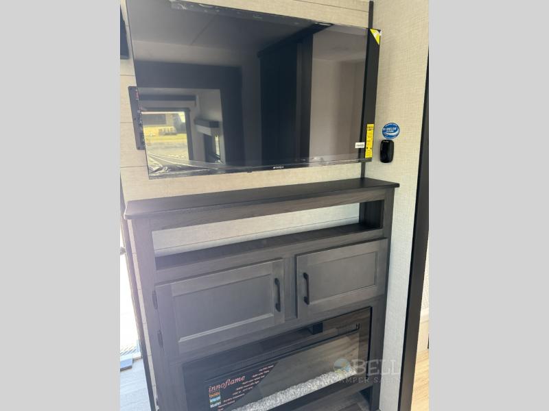 New 2026 Venture RV Stratus SR262VFK