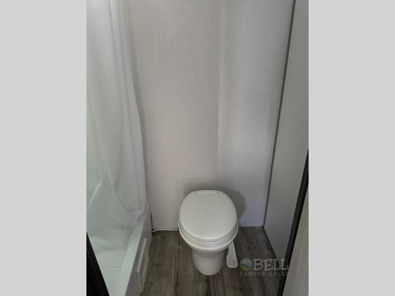 Used 2024 Dutchmen RV Coleman 17B