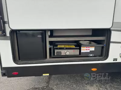 New 2026 Venture RV SportTrek ST261VBH — photo 8