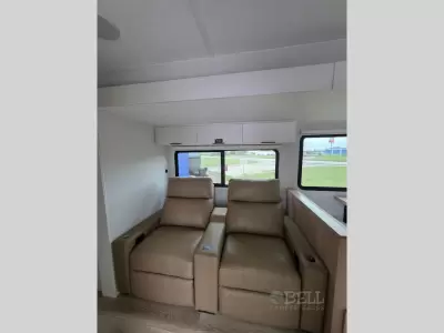New 2026 Winnebago Thrive 26FKD — photo 26