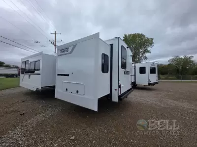 New 2026 Winnebago Thrive 26FKD — photo 7