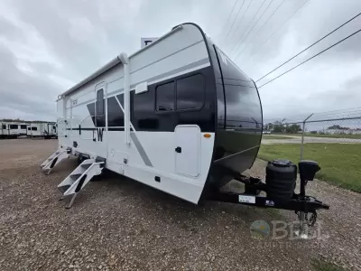 New 2026 Winnebago Thrive 26FKD — photo 1