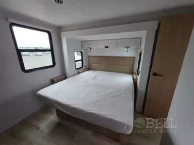 New 2026 Winnebago Thrive 26FKD — photo 33