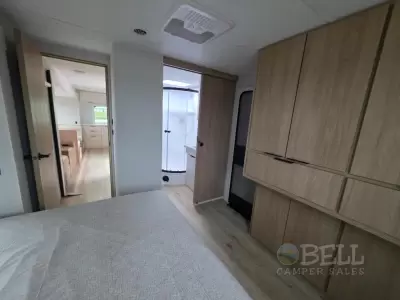 New 2026 Winnebago Thrive 26FKD — photo 37