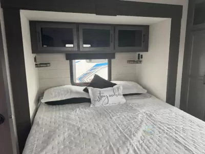 New 2026 Venture RV SportTrek Touring Edition STT302VRD — photo 10