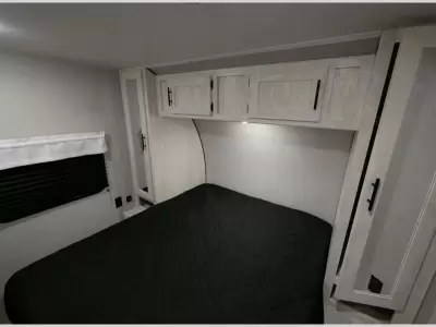 Used 2022 Shasta RVs Shasta 25RB — photo 6