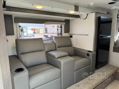 New 2026 Lance Lance Truck Campers 1172 — photo 11